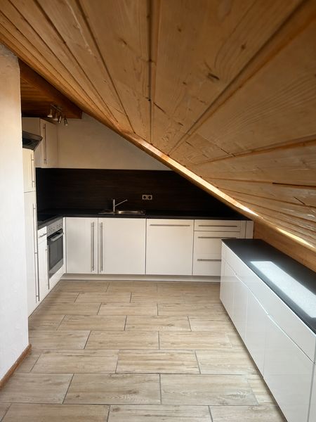 2 Zimmer Dachgeschosswohnung 